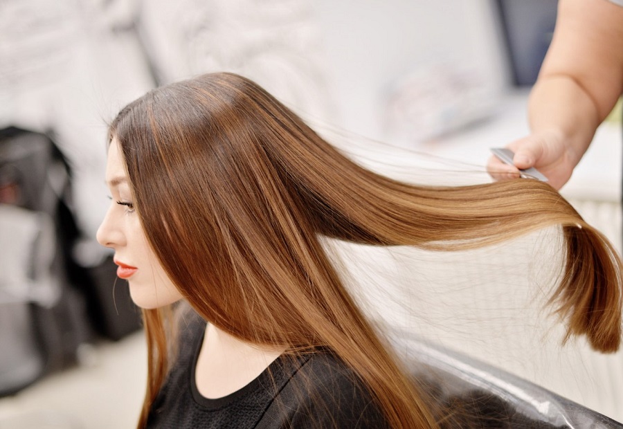 بازار کار کراتین مو؛ آشنایی با شغل پردرآمد کراتین مو در آرایشگاه‌های زنانه